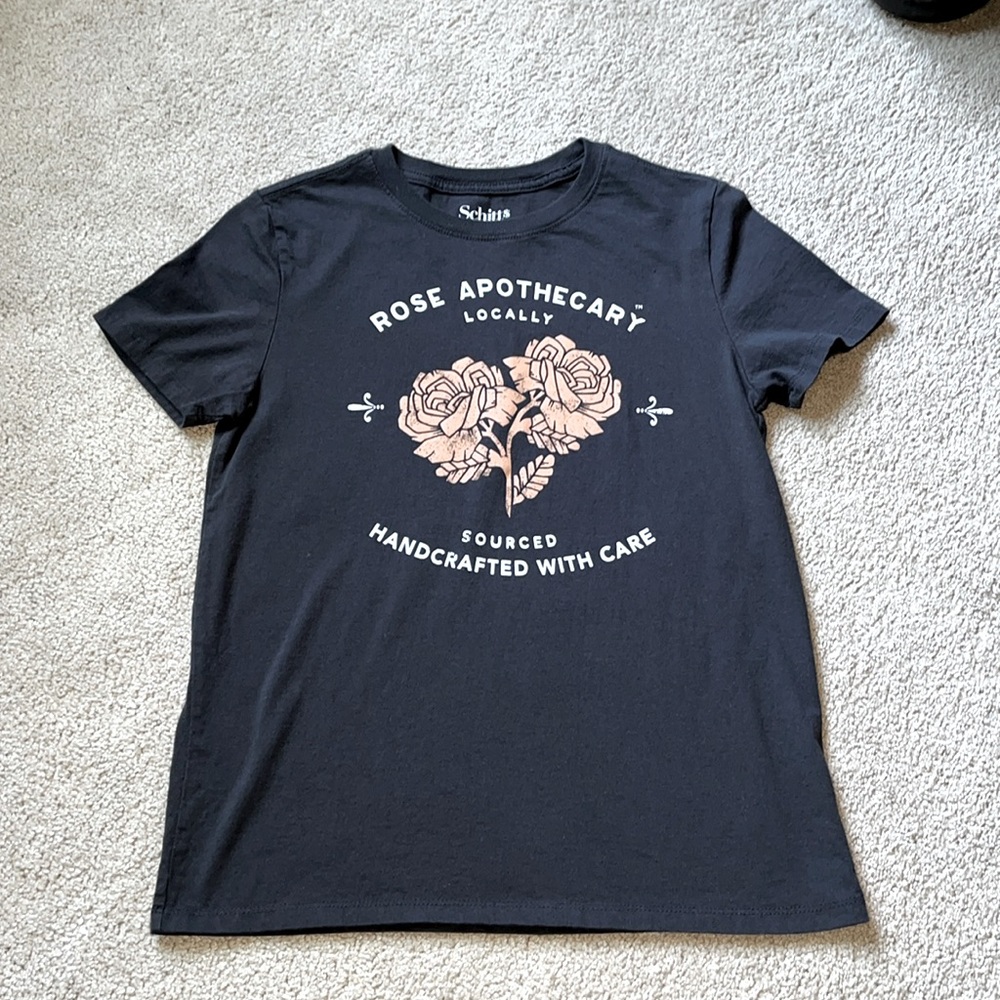 Schitts creek rose apothecary fitted short sleeve tee size xs dark gray